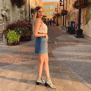 Meet Your Posher, Megan